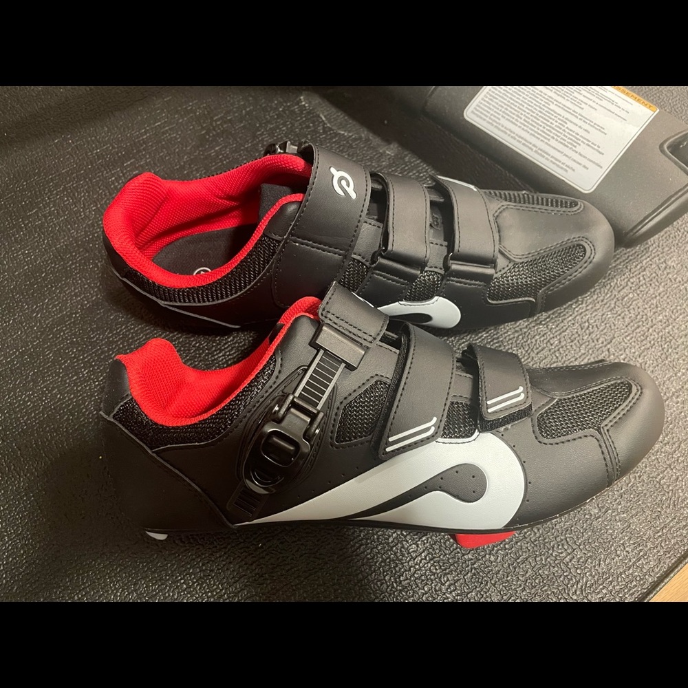 Peloton cycling shoes size 45/men 11